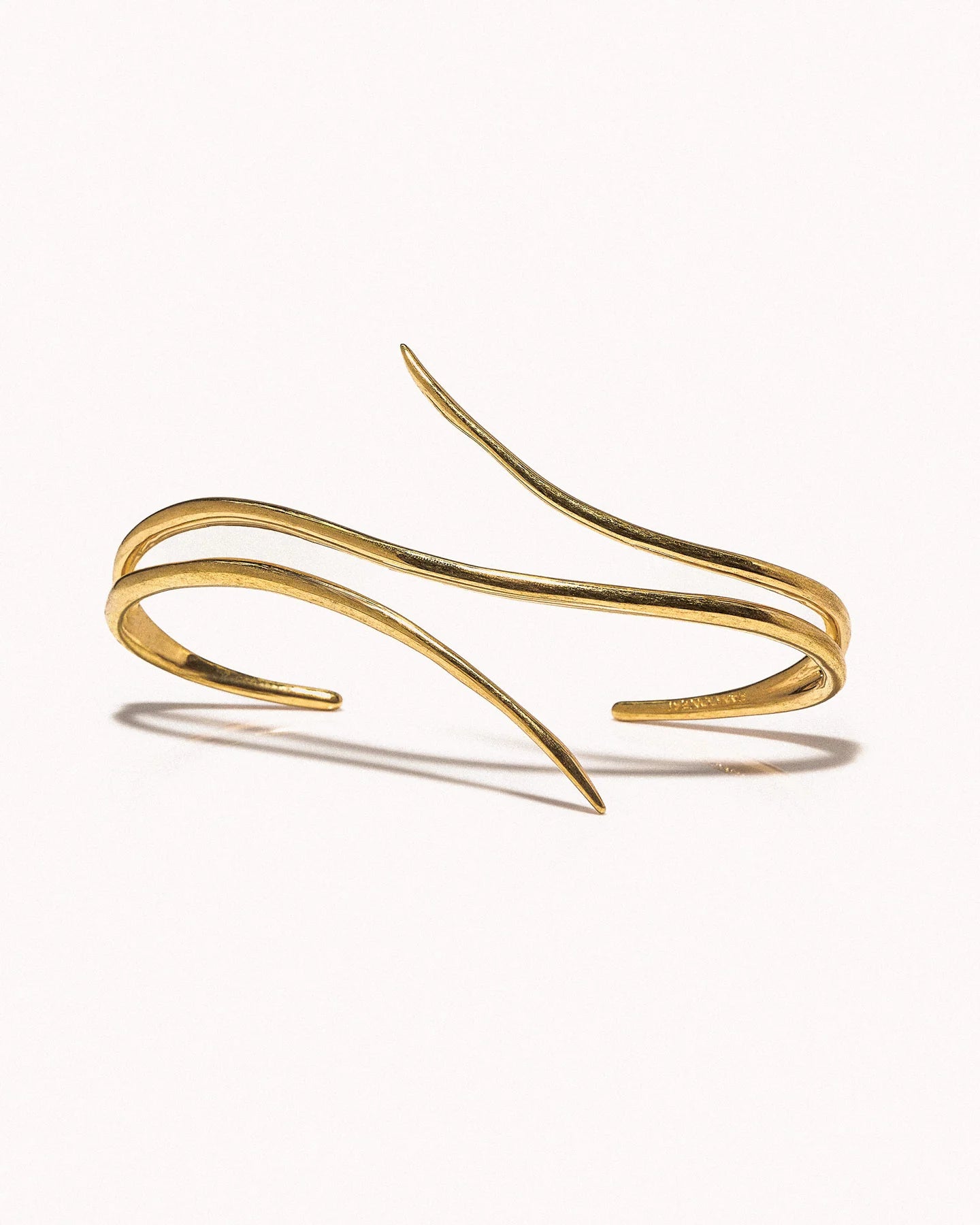 Ritorto Hand Bracelet