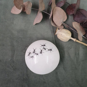 Ants Round porcelain box
