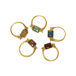 Aya lion pivot ring
