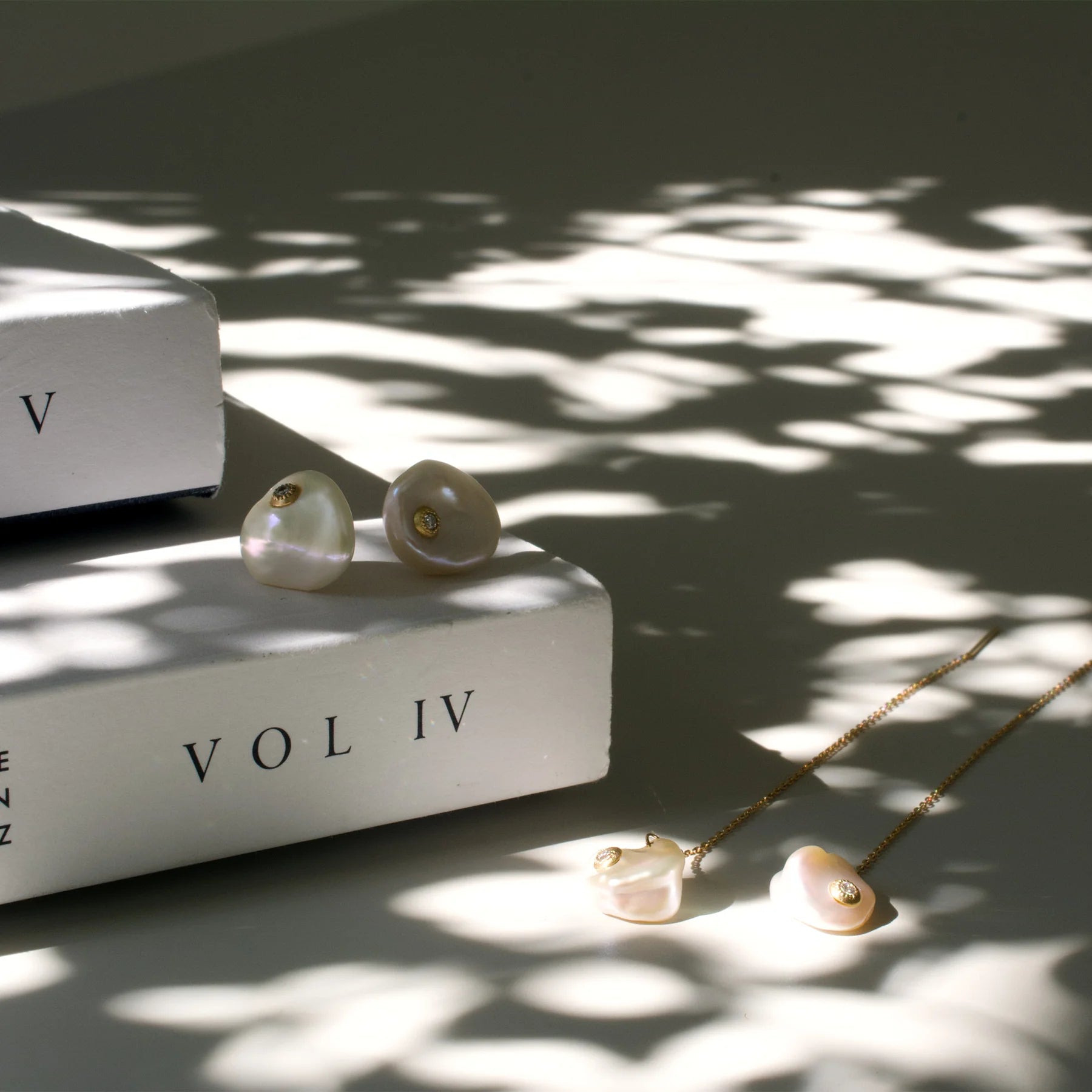 Petal Pearl Dia Chain Earrings S