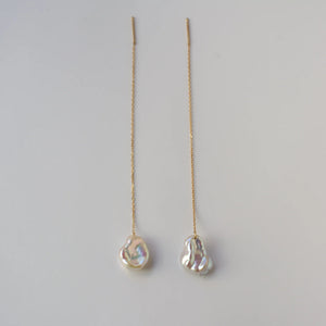 Petal Pearl Chain Earrings S