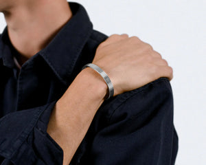 Guilloche ribbon bracelet le 23g