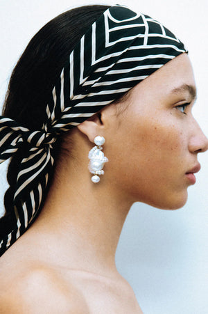 Carvings earrings