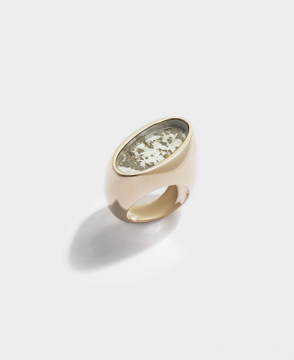 Oblique aged mirror ring