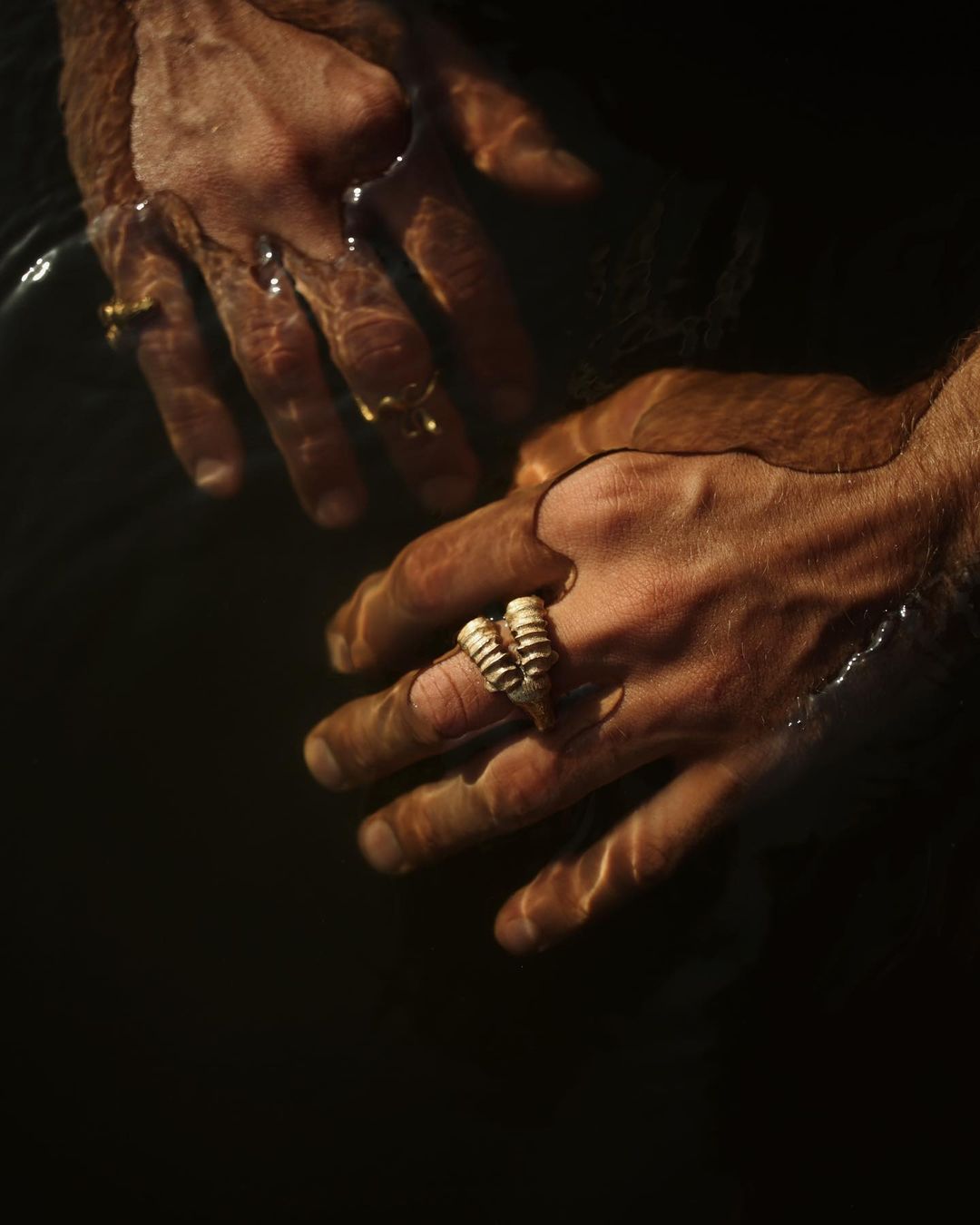 Horned ram's head ring