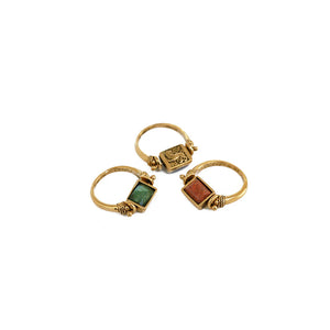 Aya lion pivot ring