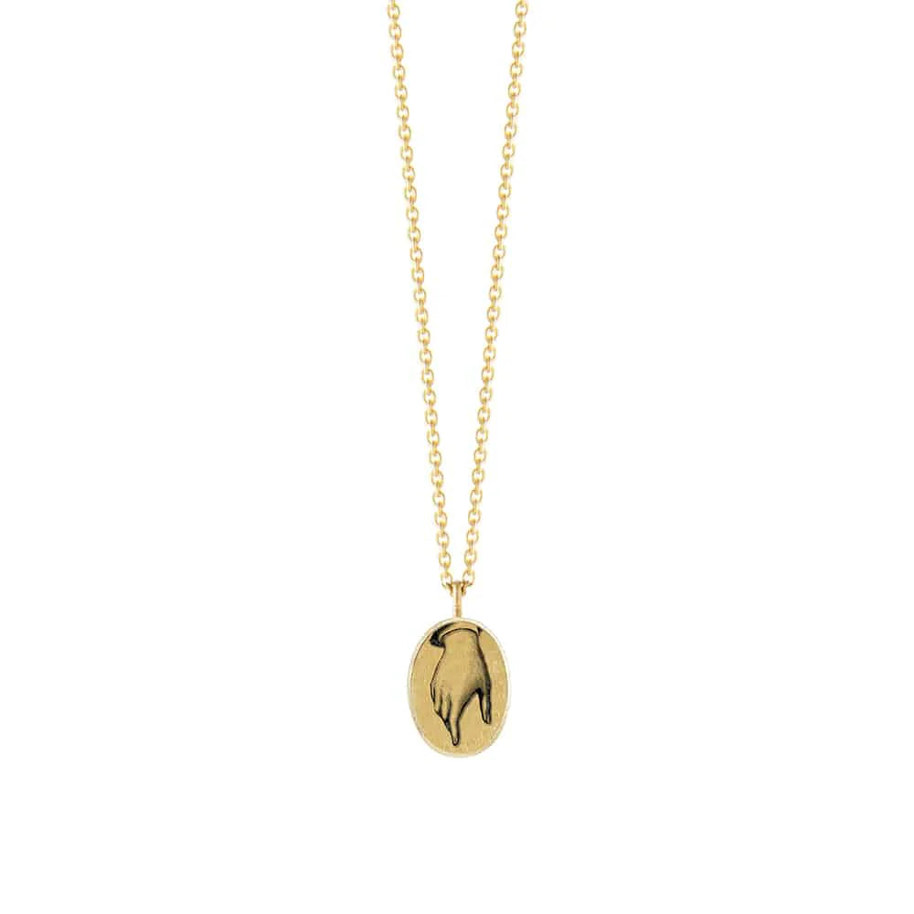 The oval Basic Pendant Necklace Victorian Hand